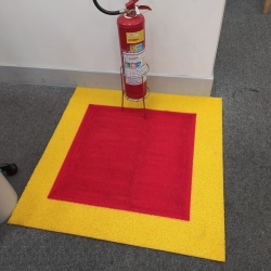 [Tapete Demarcador de Solo para Extintor]