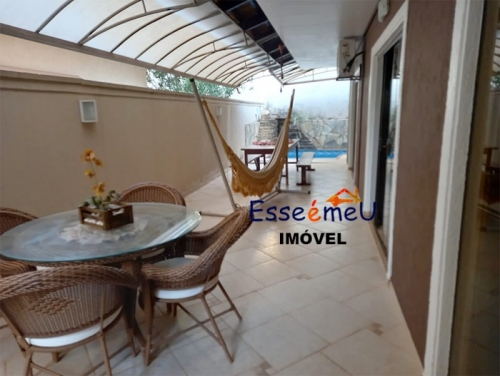 CASA TERREA 4 QUARTOS - JARDINS MADRI 390m²