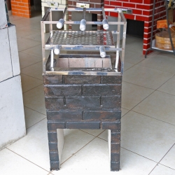 [Churrasqueira Portátil de Tijolinho]