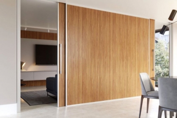 [Divisória com Porta de Correr]