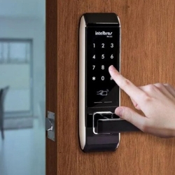 [Instalação de Fechadura Digital em Goiânia]