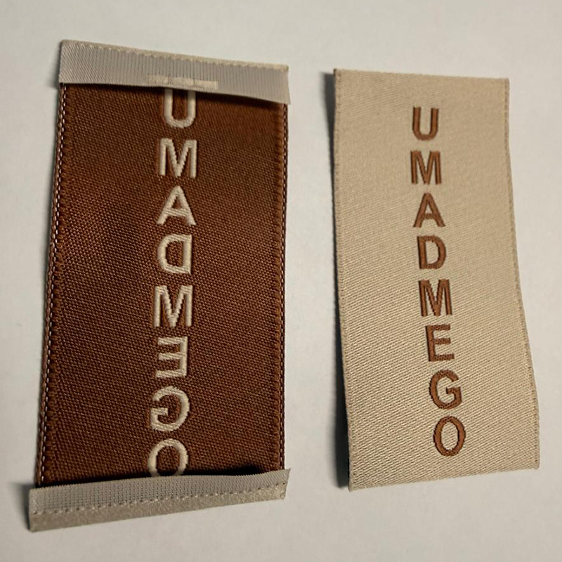 Etiqueta Bordada de Alta Definição