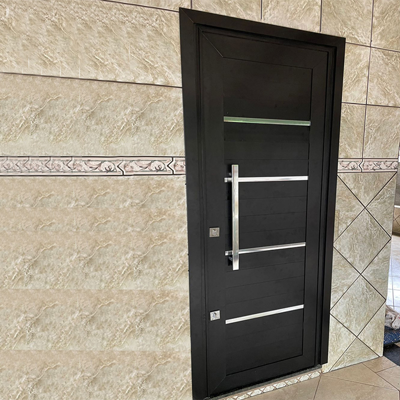 Porta Pivotante com Puxador de Inox, com Detalhes de Frisos