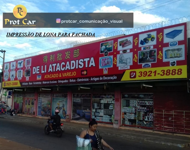 IMPRESSÃO E INSTALAÇÃO DE LONAS PARA FACHADA
