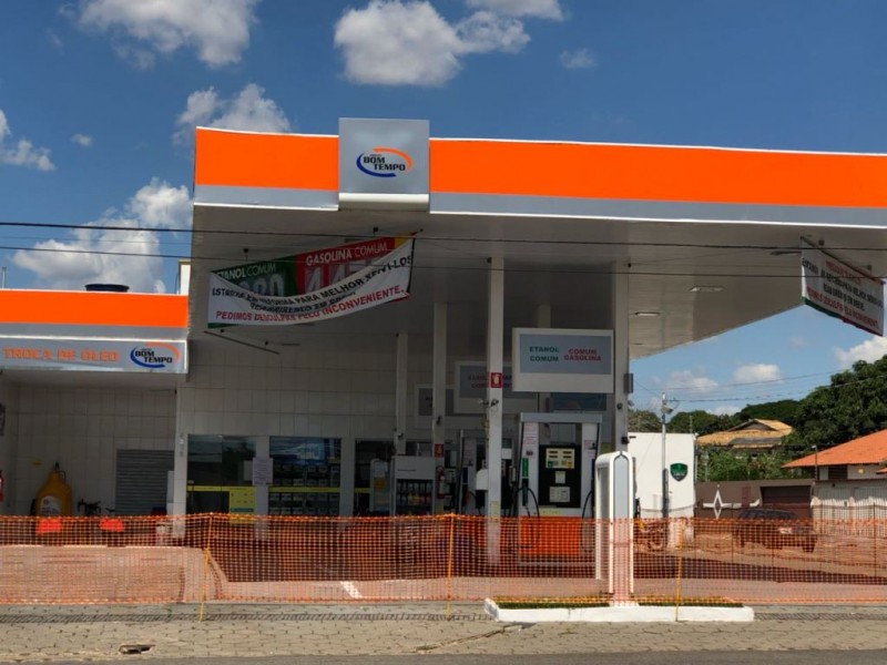 FACHADA POSTO DE COMBUSTÍVEL