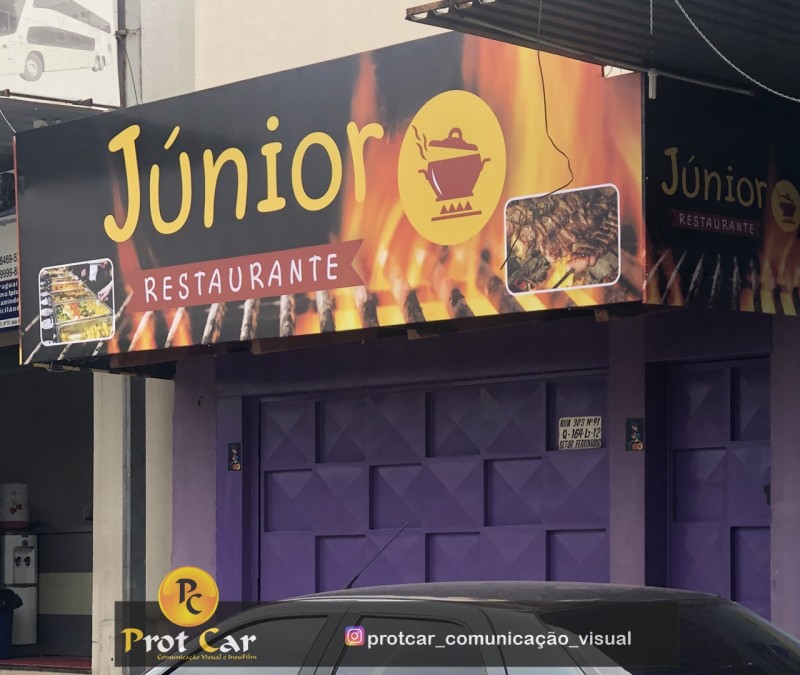 FACHADAS PARA RESTAURANTES