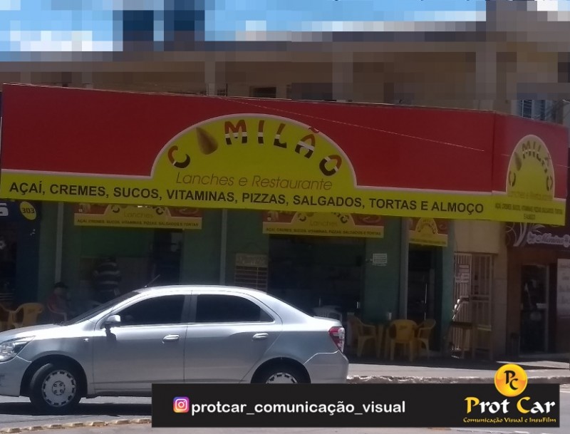 LONA PARA FACHADA COMERCIAL