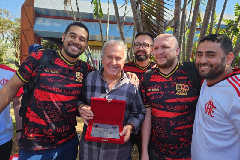Placa de Homenagem